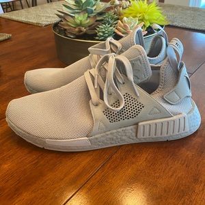 Mens Adidas Boost Tennis Shoes - Size 9.5